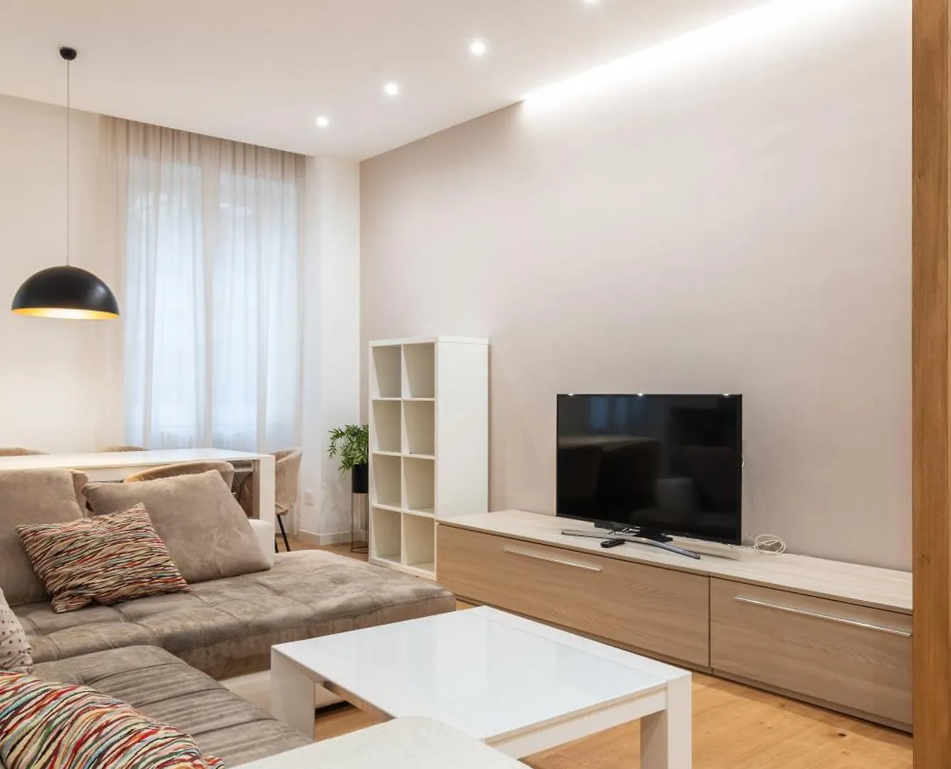 Διαμέρισμα Splendido Trilocale A Milano: Comfort E Stile